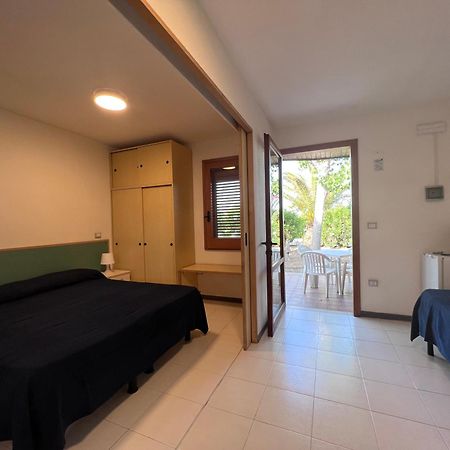 African Beach Hotel-Residence Manfredonia Exteriör bild