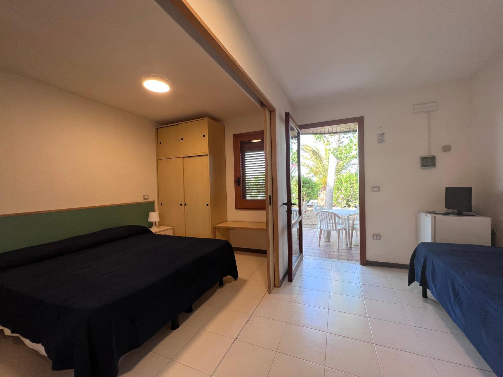 African Beach Hotel-Residence Manfredonia Exteriör bild