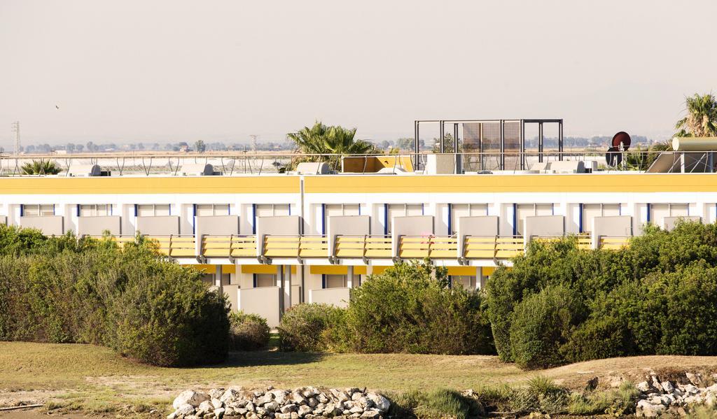 African Beach Hotel-Residence Manfredonia Exteriör bild