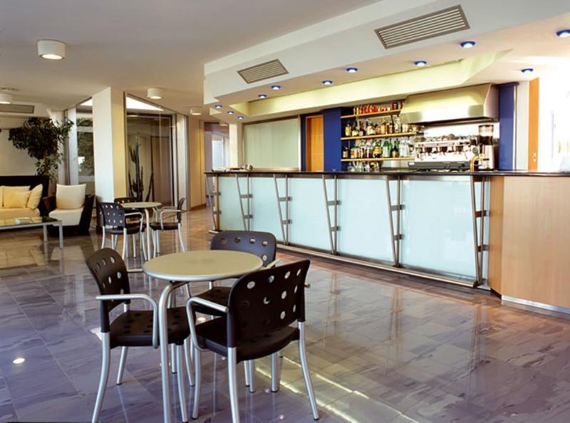 African Beach Hotel-Residence Manfredonia Exteriör bild