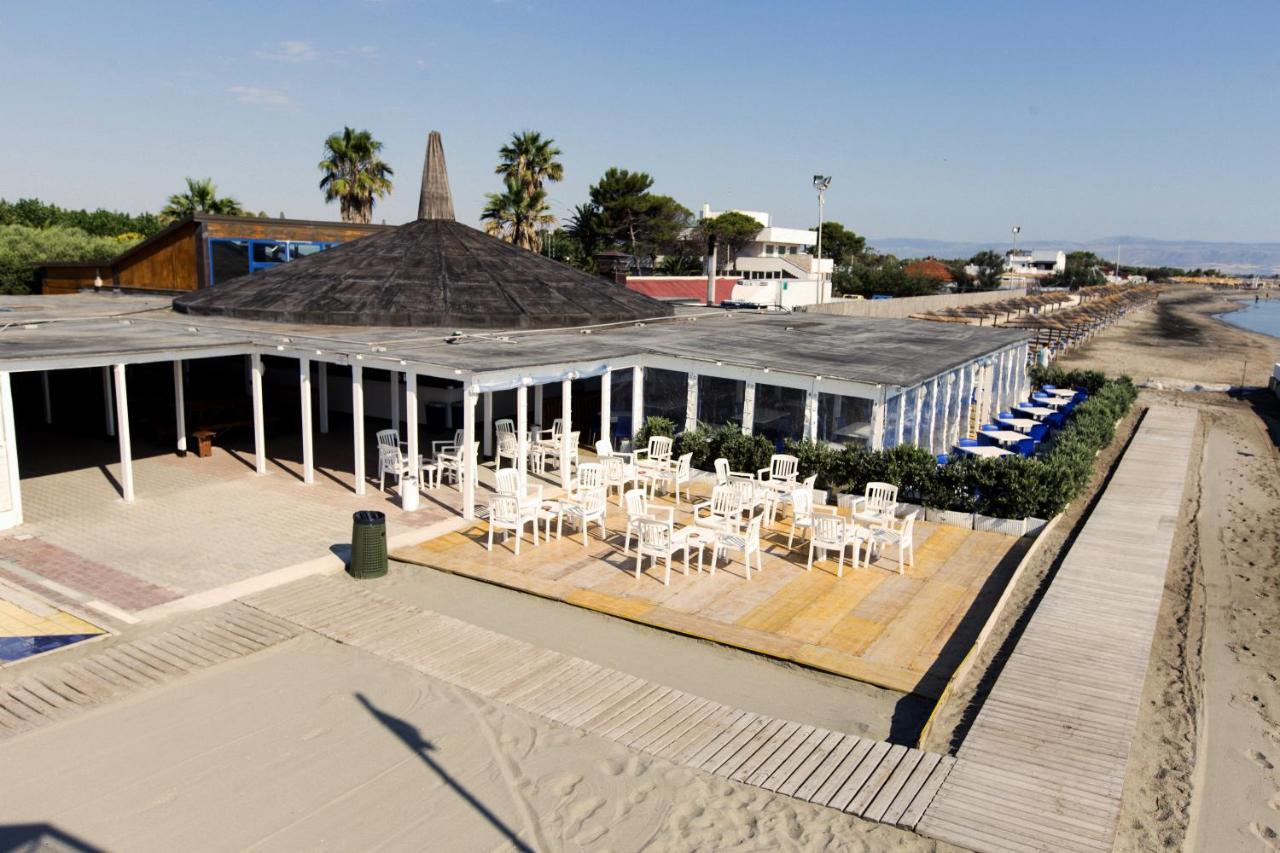 African Beach Hotel-Residence Manfredonia Exteriör bild