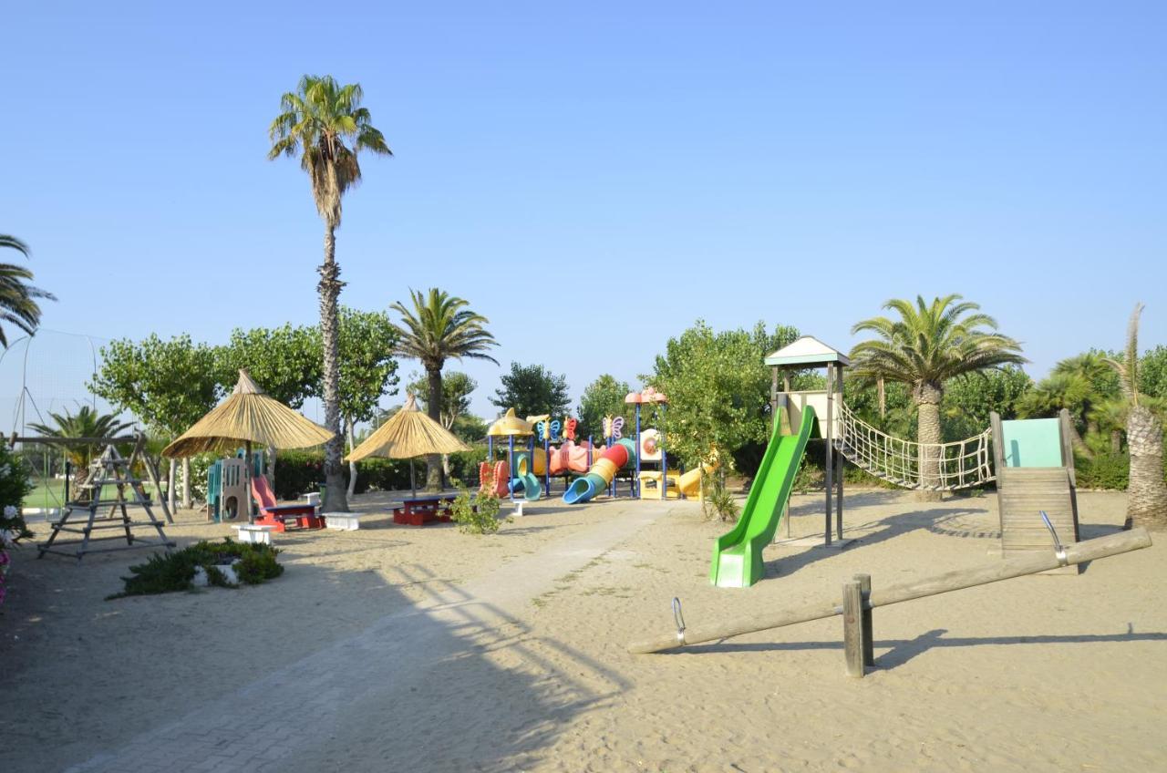 African Beach Hotel-Residence Manfredonia Exteriör bild