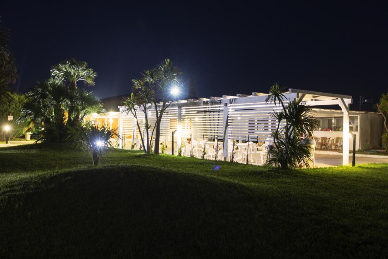 African Beach Hotel-Residence Manfredonia Exteriör bild